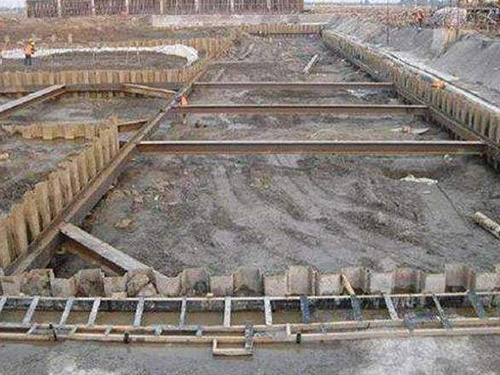 福焱建筑設(shè)備租賃鋼板樁施工,福焱建筑設(shè)備租賃靜壓樁機,湖南福焱機械設(shè)備有限公司